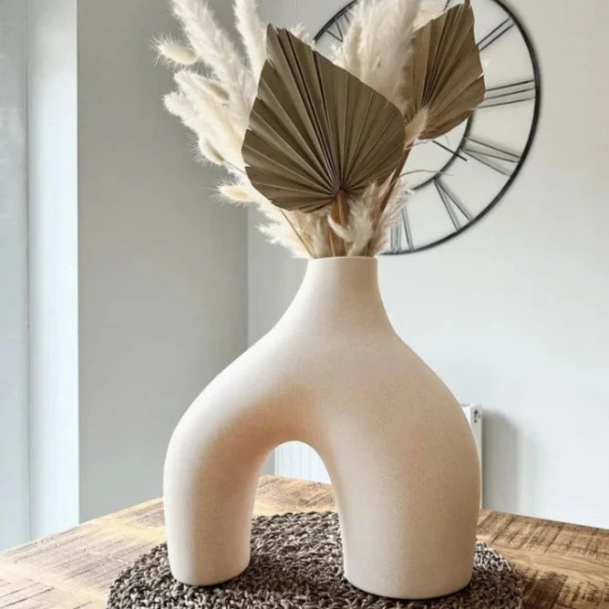 Vases décoratifs oblongs – Céramique sculptée