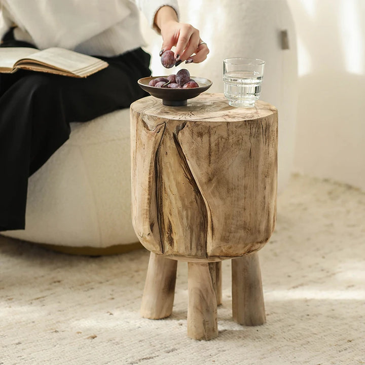 Table d’Appoint Tronc d’Arbre – Bois Massif Sculpté Style Naturel