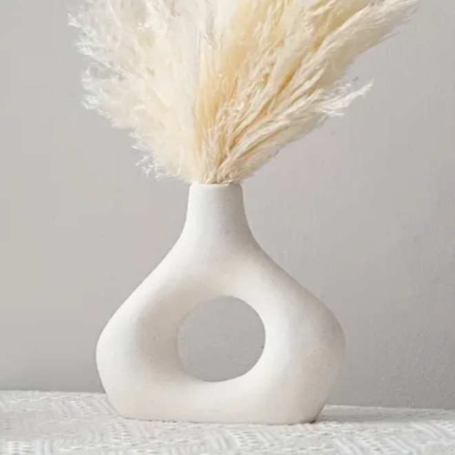 Vases décoratifs oblongs – Céramique sculptée